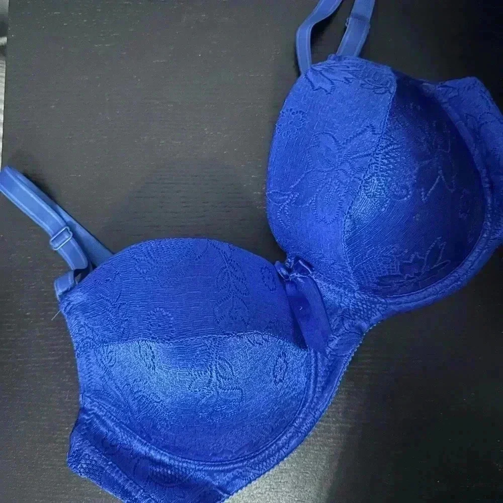 NWOT PADDED BRA SHINY COBALT size 46/105 cup size D - Picture 1 of 5